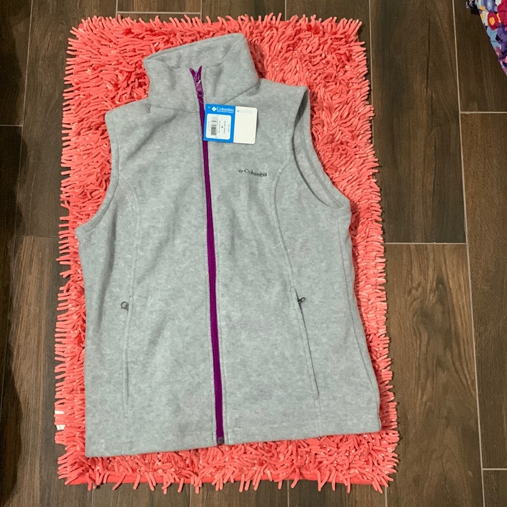 NWT Columbia Fleece Vest size M.